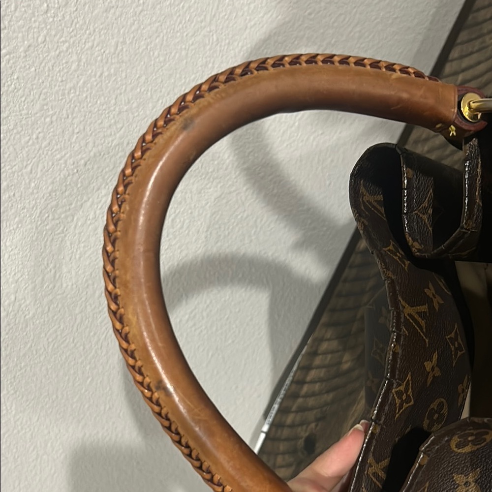 Louis Vuitton Monogram Handbag - Picture 12 of 16